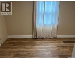 116 5th Avenue E, Gravelbourg, SK S0H1X0 Photo 23