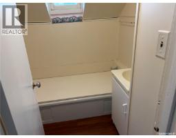 116 5th Avenue E, Gravelbourg, SK S0H1X0 Photo 25