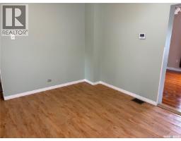 4pc Bathroom - 116 5th Avenue E, Gravelbourg, SK S0H1X0 Photo 6