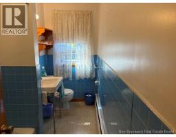 1285 St Peter Avenue, Bathurst, NB E2A3A4 Photo 18