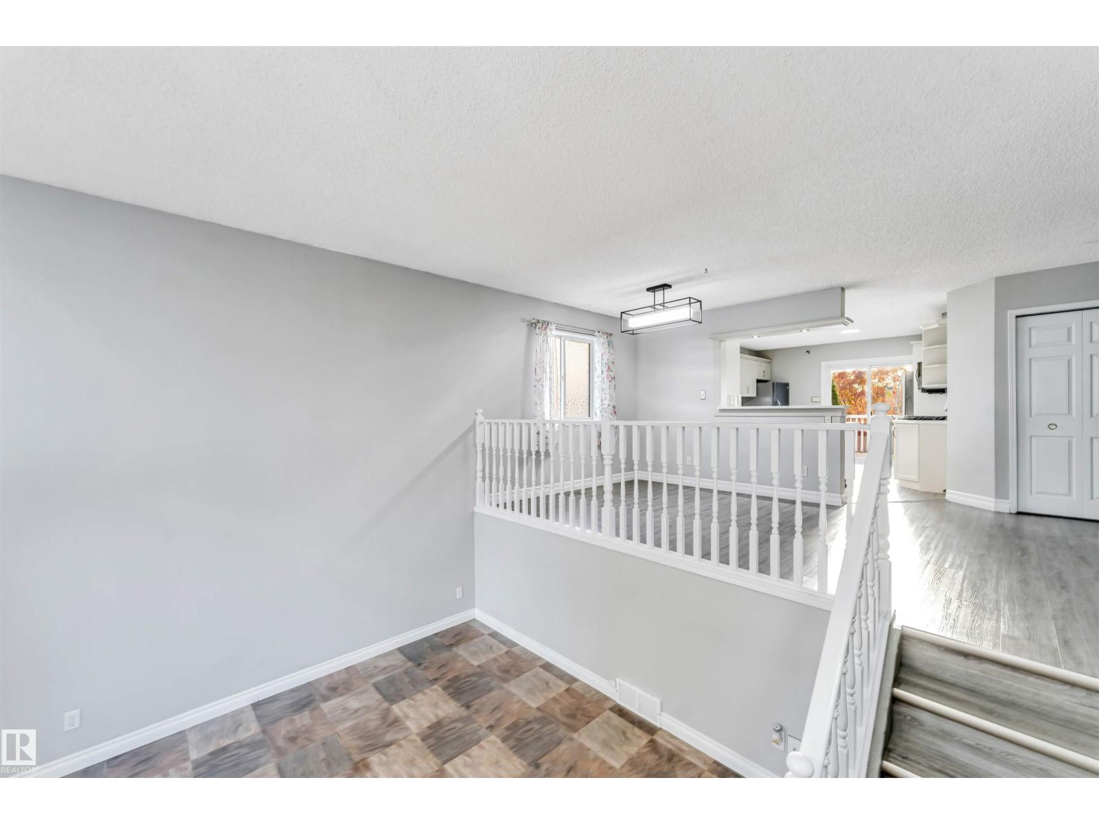 3940 33 ST NW - 12