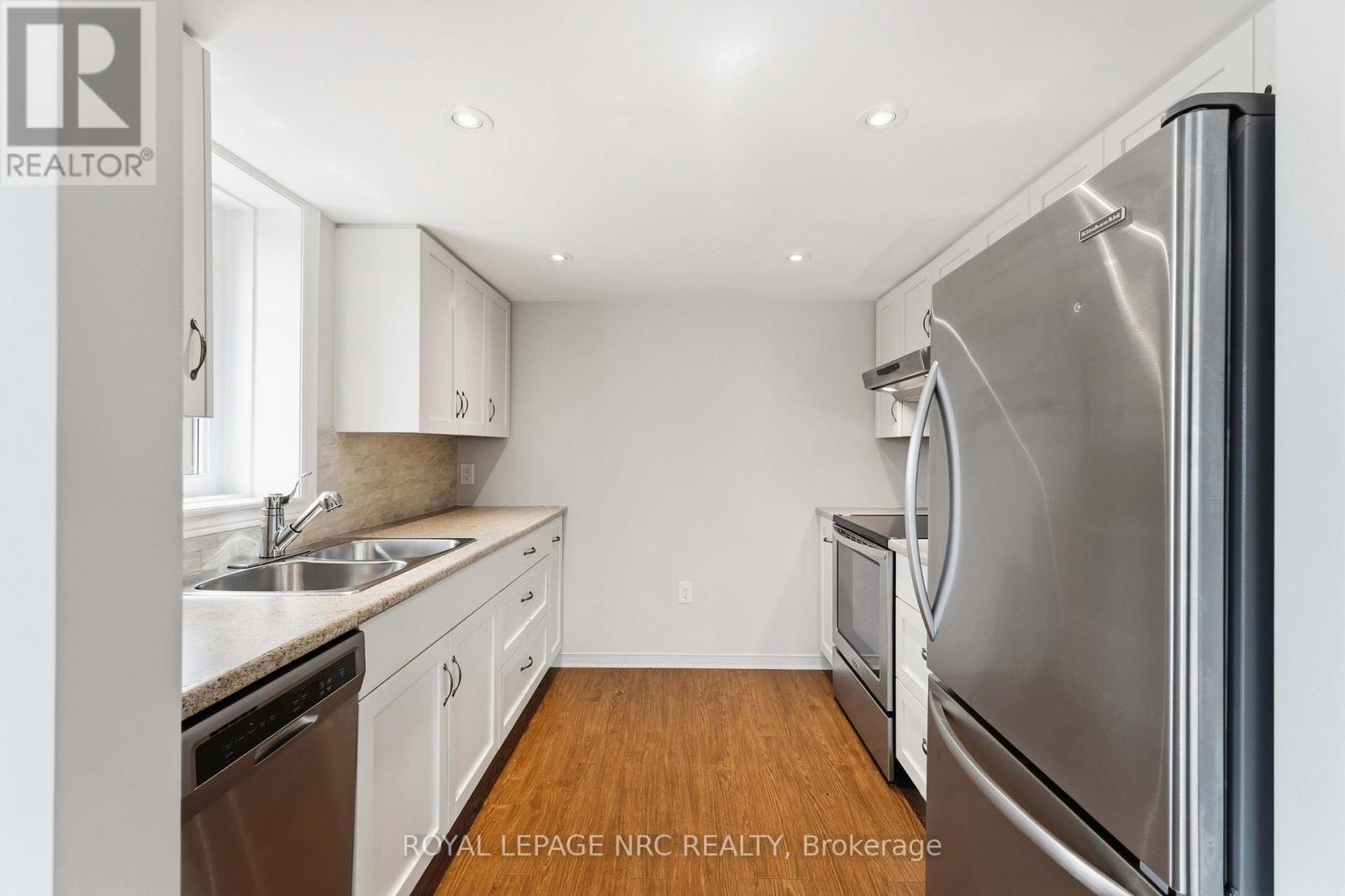 #318 3420 FREDERICK AVENUE - 23