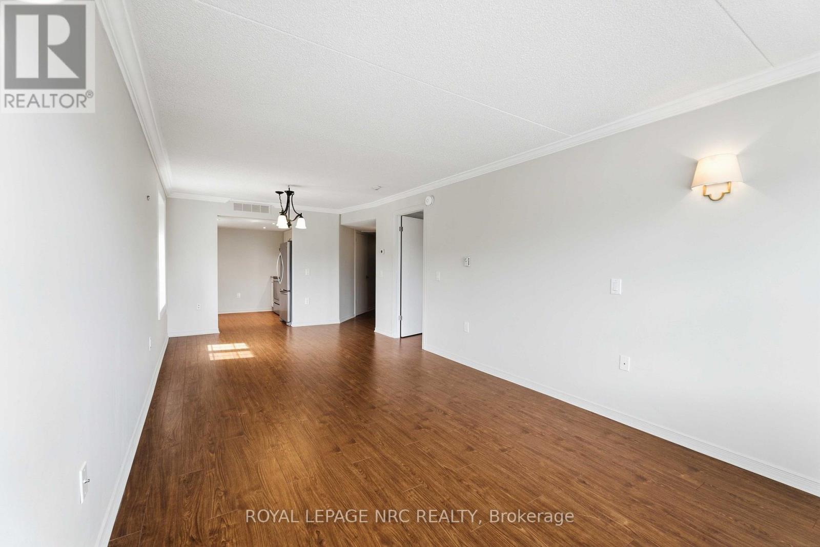 #318 3420 FREDERICK AVENUE - 26