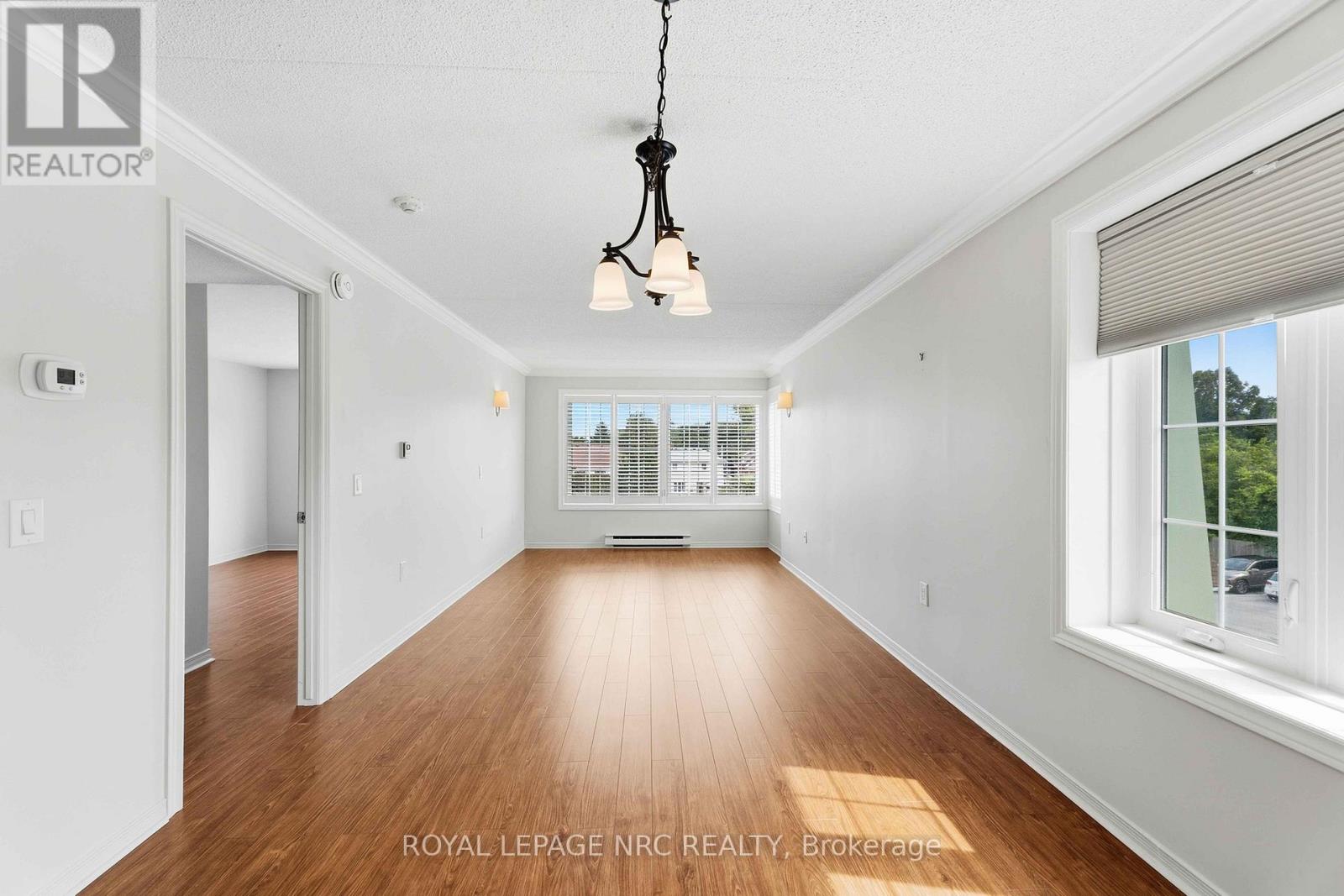 #318 3420 FREDERICK AVENUE - 28