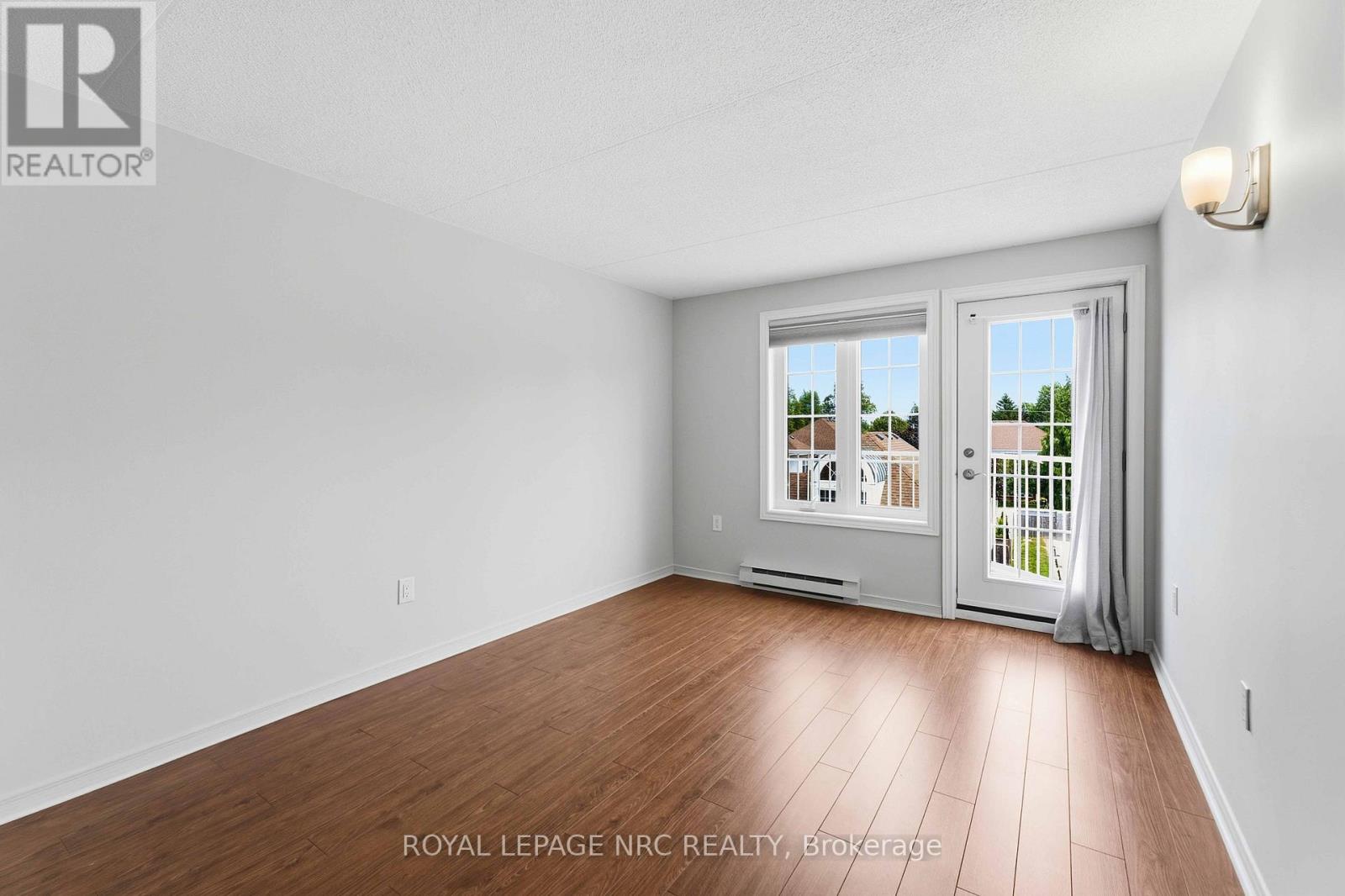 #318 3420 FREDERICK AVENUE - Image 32