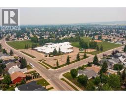 70 Densmore Crescent, Red Deer, AB T4R2L6 Photo 39