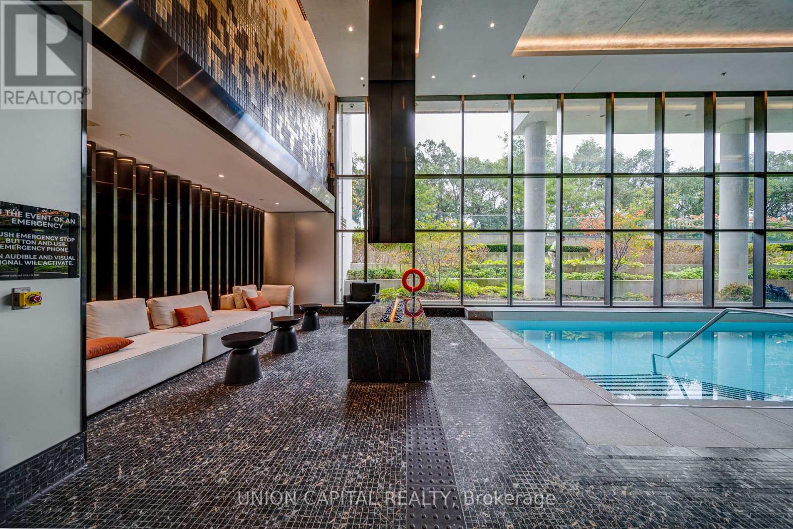 #120 25 ADRA GRADO WAY - 32