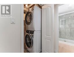 1111 Kent Avenue, Oakville, ON L6H1Z9 Photo 39