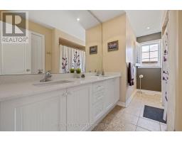 Foyer - 2317 Parkglen Avenue, Oakville, ON L6M4R3 Photo 7