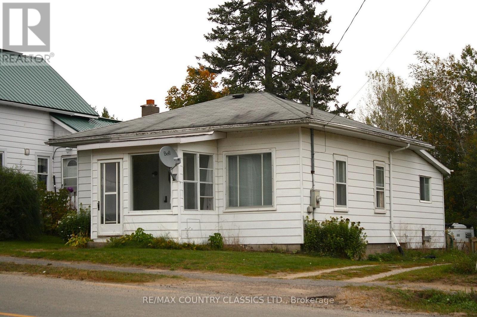 79 WOLLASTON LK ROAD - 27