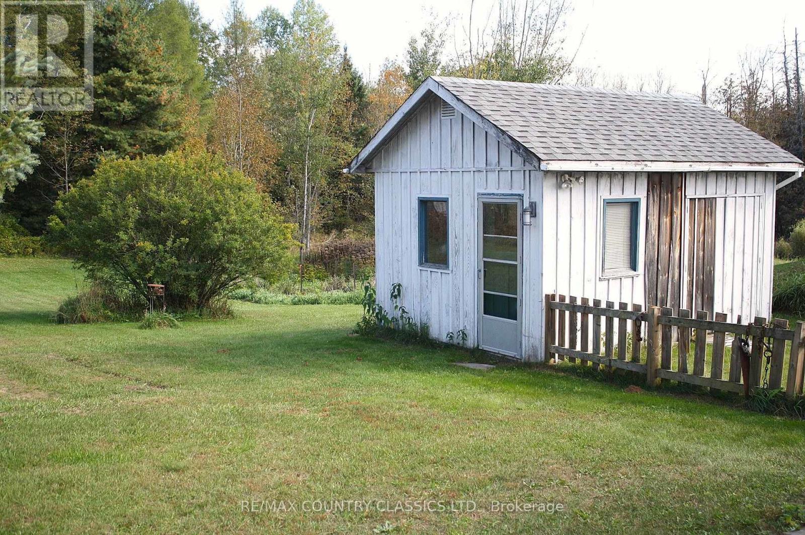 79 WOLLASTON LK ROAD - 25