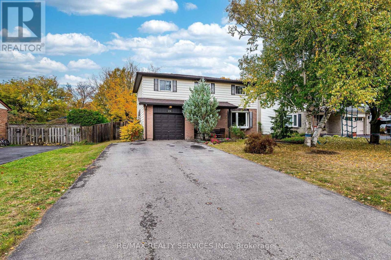 24 CARBERRY ROAD STREET - 1