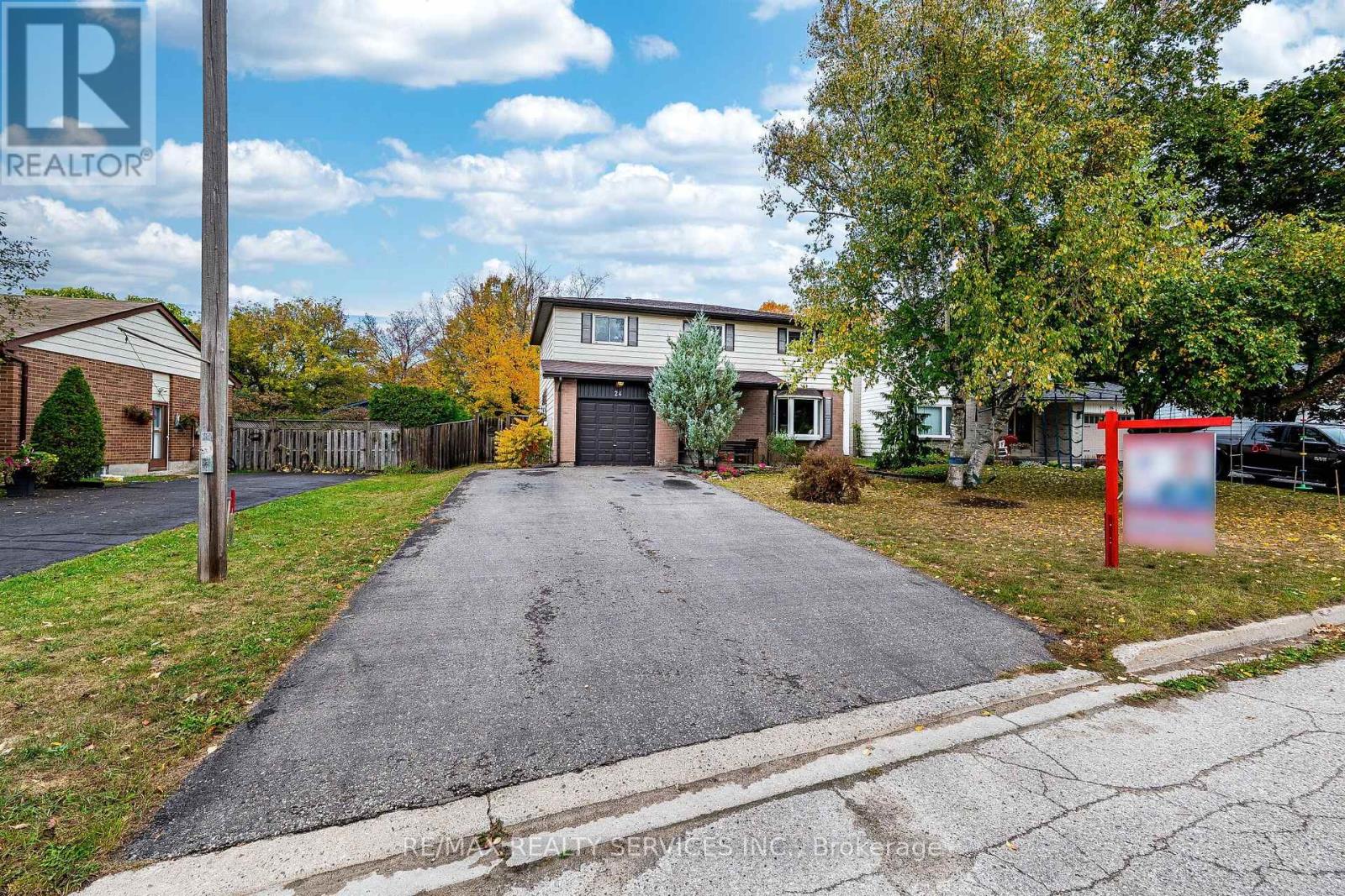 24 CARBERRY ROAD STREET - 3