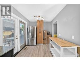 4pc Bathroom - 300 Marquis Place Se, Airdrie, AB T4A1X9 Photo 8