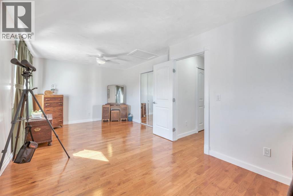 111 Maplewood Place - 18