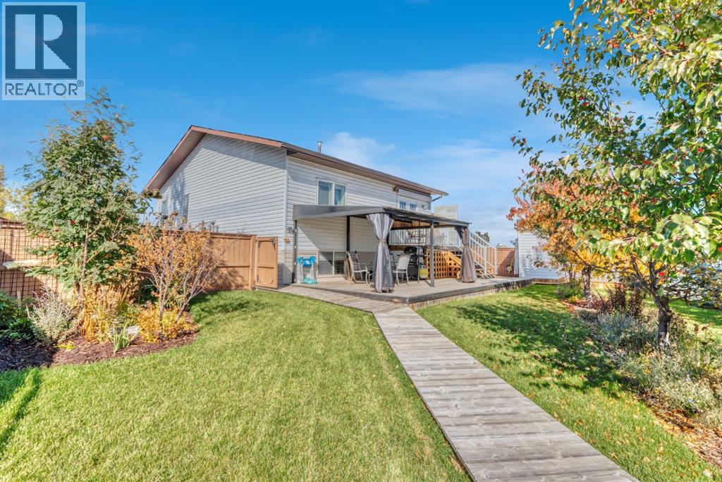 111 Maplewood Place - 1