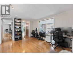 828 West Chestermere, Chestermere, AB T1X1B6 Photo 32