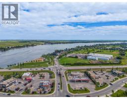 828 West Chestermere, Chestermere, AB T1X1B6 Photo 49