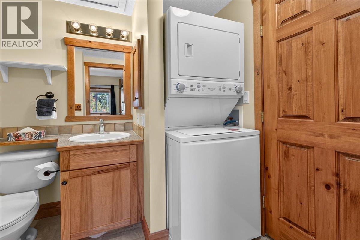 701 14A Crescent Unit# 214, Invermere