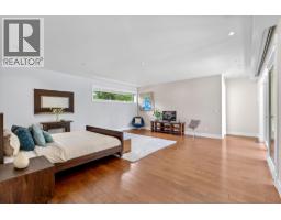 388 Hidhurst Place, West Vancouver, BC V7S1K1 Photo 17