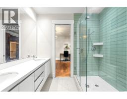 388 Hidhurst Place, West Vancouver, BC V7S1K1 Photo 22