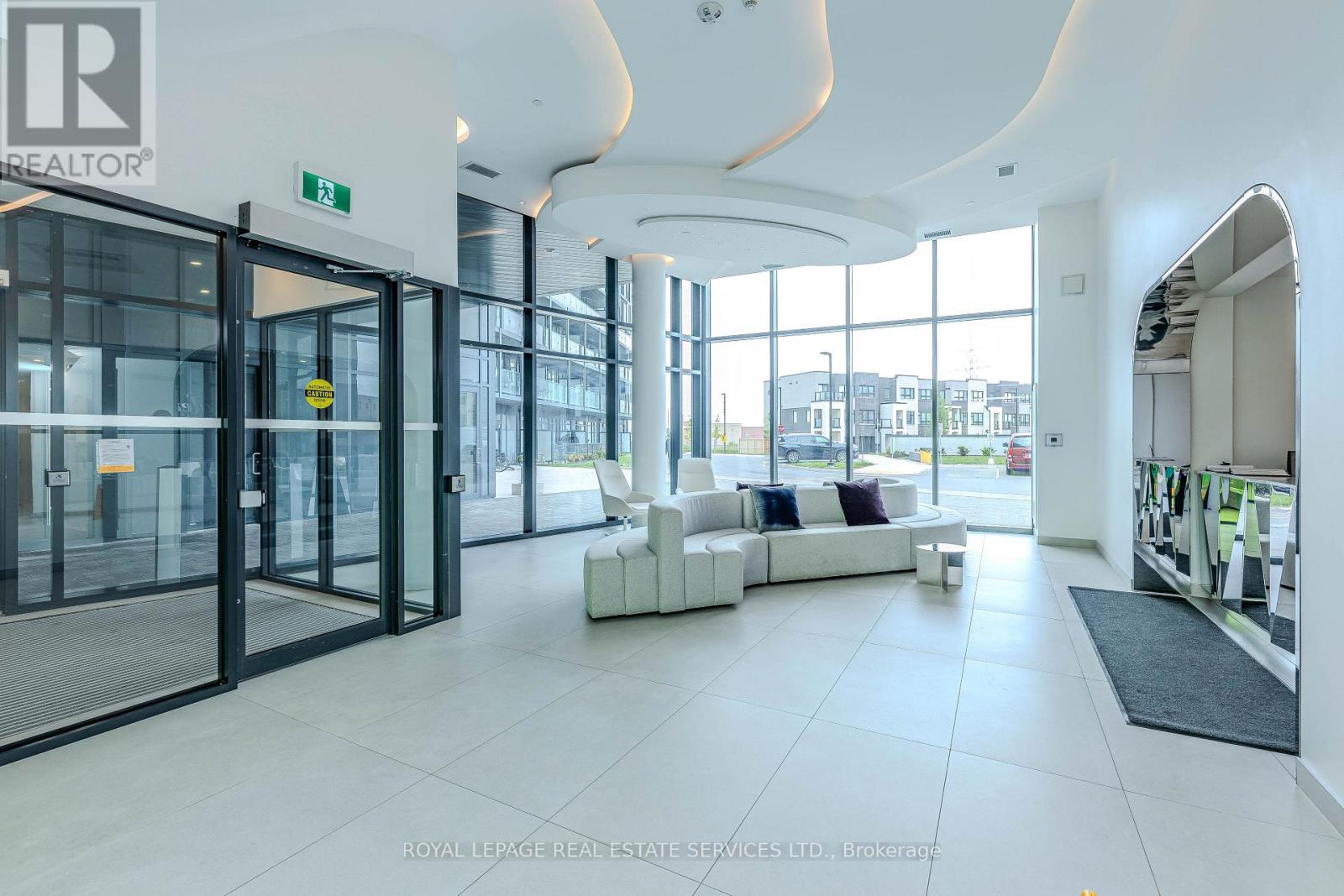 #A224 3210 DAKOTA COMMON - 3