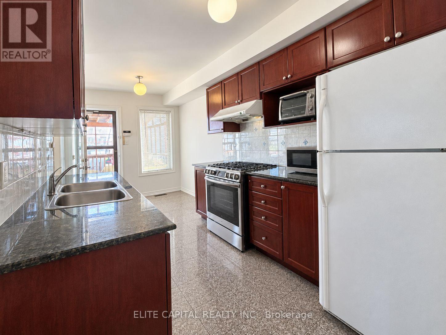 195 South Unionville Avenue — photo 7