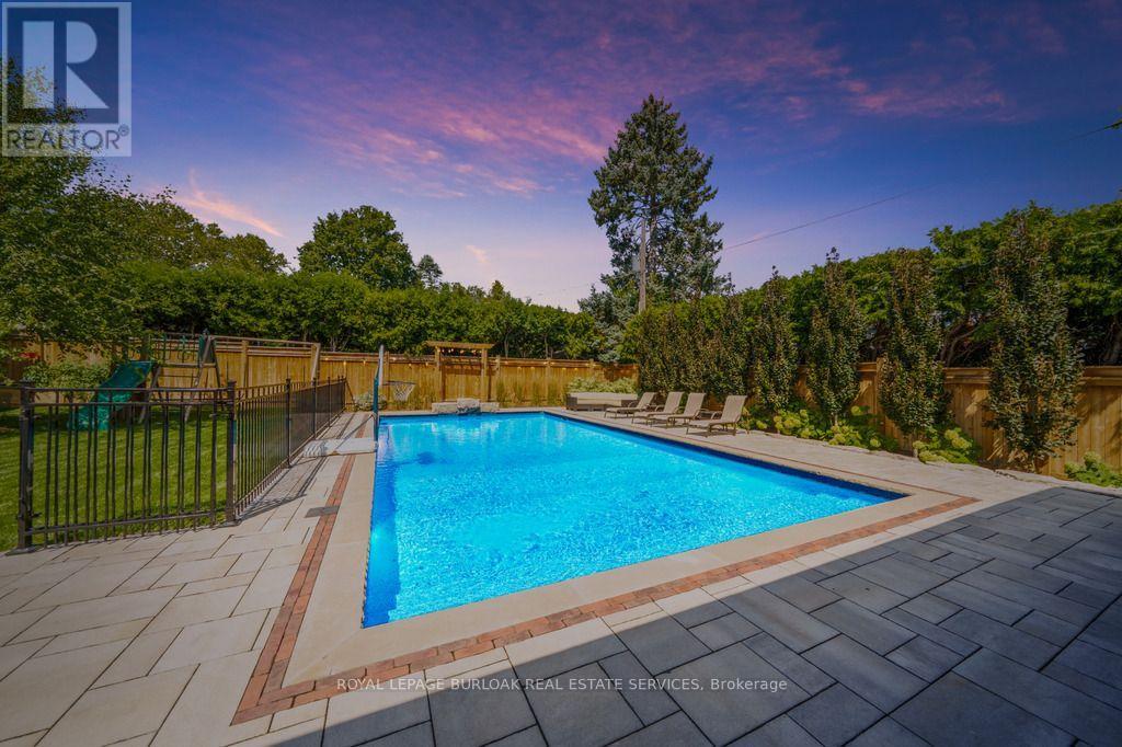 385 ROSSLYN DRIVE - 45