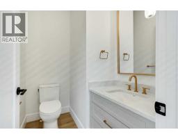 Primary Bedroom - 1906 5 Street Ne, Calgary, AB T2E3X5 Photo 11