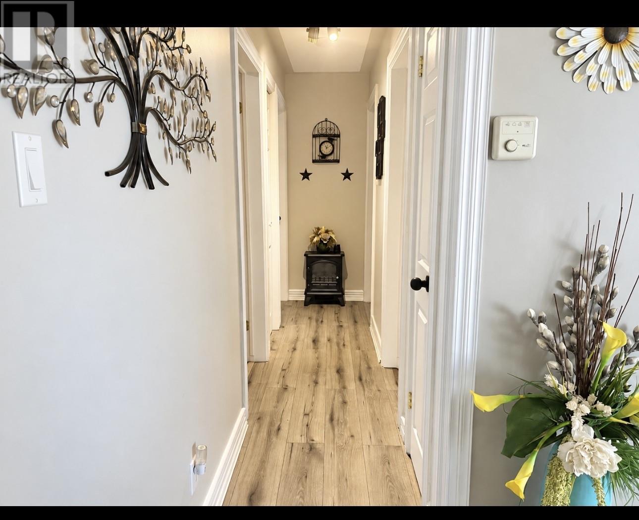51 Main Street - 15