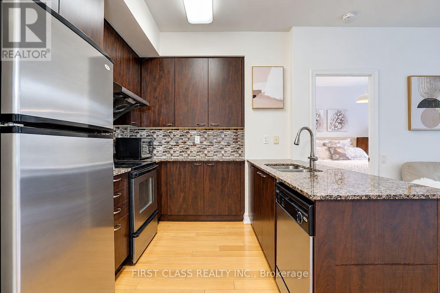 #204 777 STEELES AVENUE W - 19