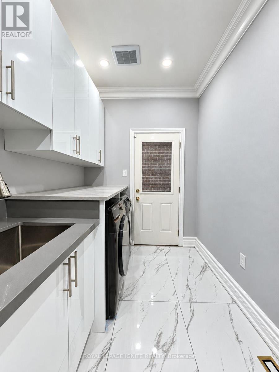 7 Aquilina Court, Ajax, ON photo 7