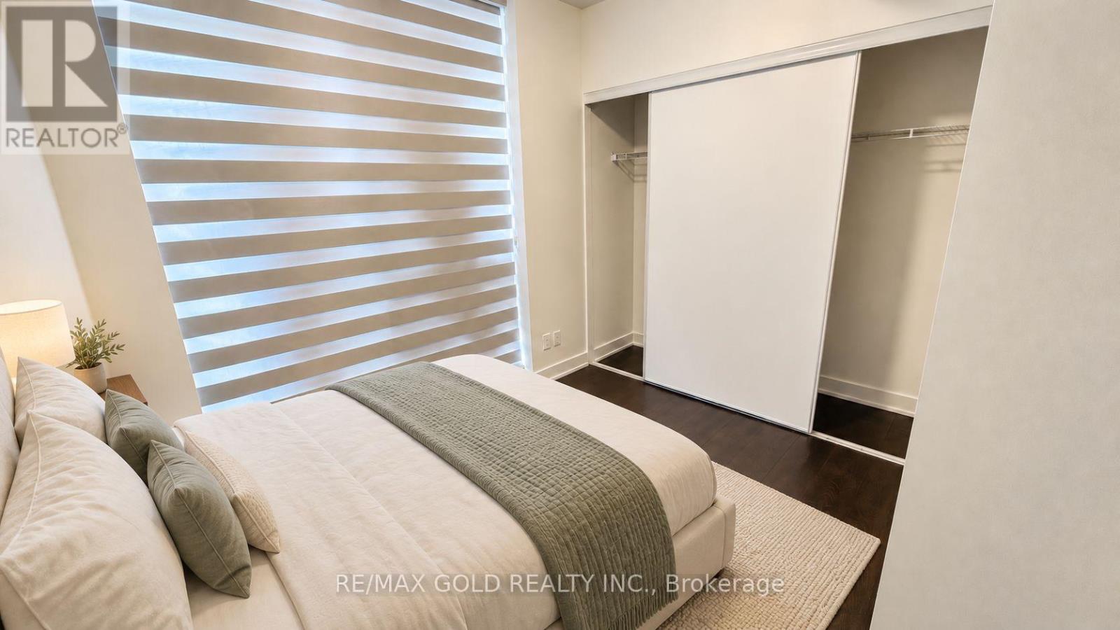 180 Veterans Drive — photo 39
