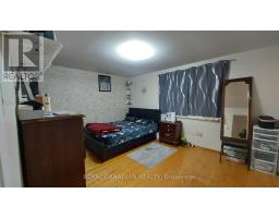 3677 Woodruff Crescent, Mississauga, ON L4T1T8 Photo 10
