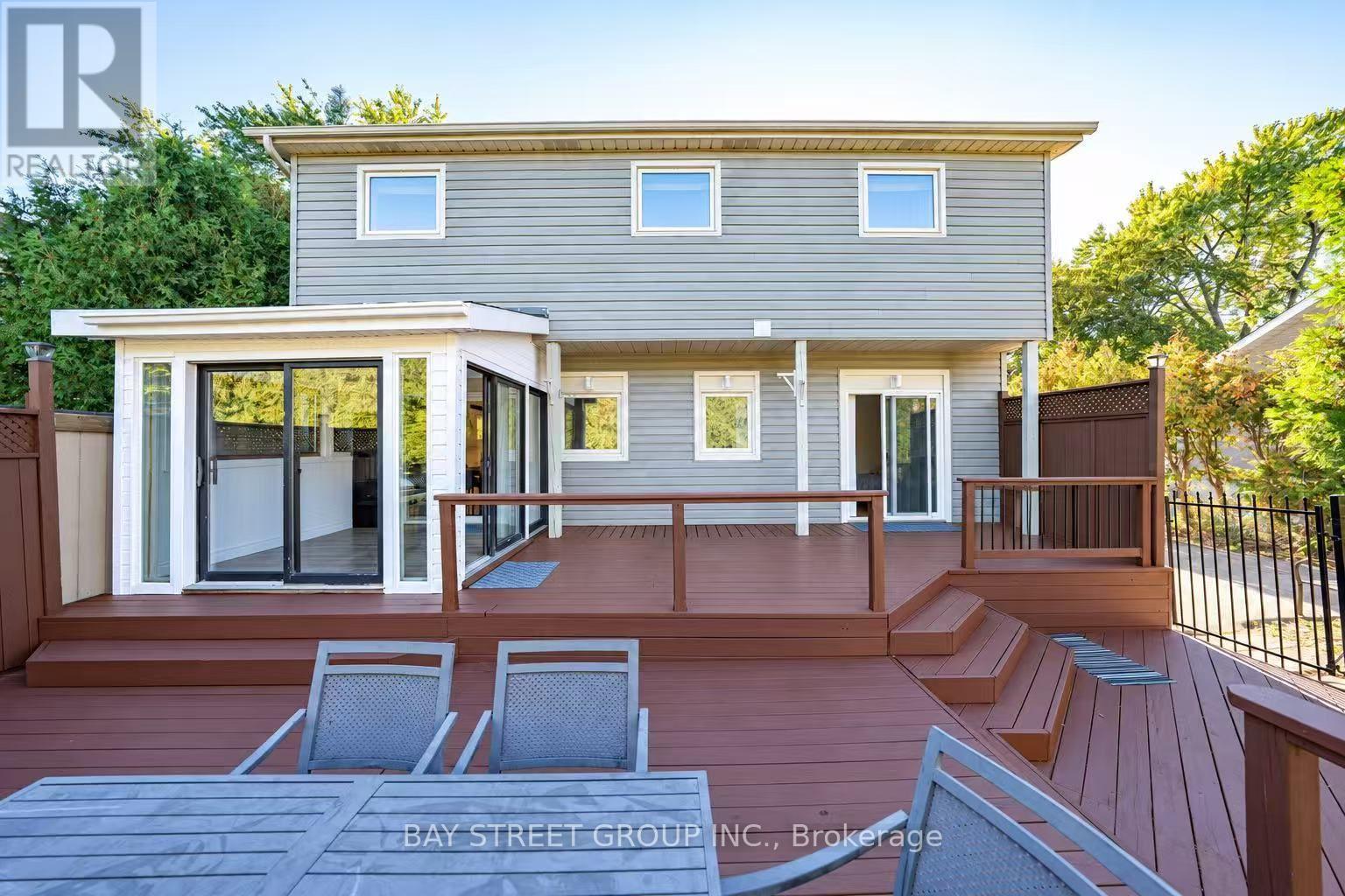 Photo 46 of 1111 Kent Avenue, Oakville (CP College Park)
