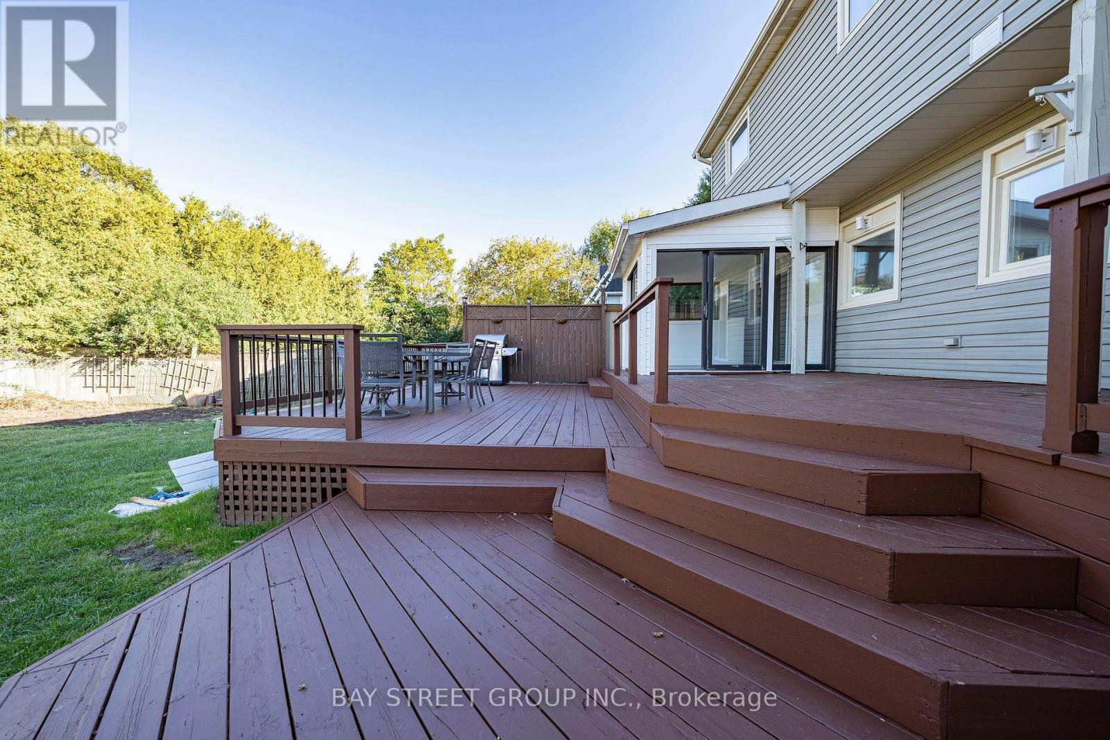Photo 45 of 1111 Kent Avenue, Oakville (CP College Park)
