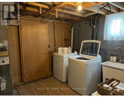 Upper - 30 San Remo Drive, Hamilton, ON L9C5N3 Photo 6