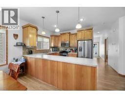 Kitchen - 41 Ebony Street, Lacombe, AB T4L0C8 Photo 6