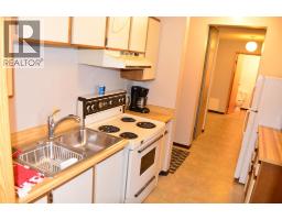 101-215, 10118 100 Avenue, Peace River, AB T8S1R3 Photo 18