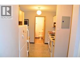 101-215, 10118 100 Avenue, Peace River, AB T8S1R3 Photo 16