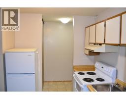 101-215, 10118 100 Avenue, Peace River, AB T8S1R3 Photo 10