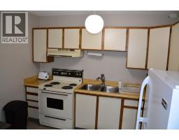 101-215, 10118 100 Avenue, Peace River, AB T8S1R3 Photo 25