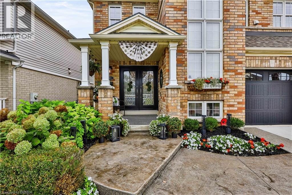 30 WALDIE Crescent - 2