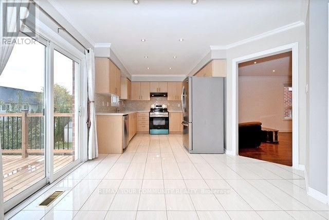 73 Laurendale Avenue — photo 11