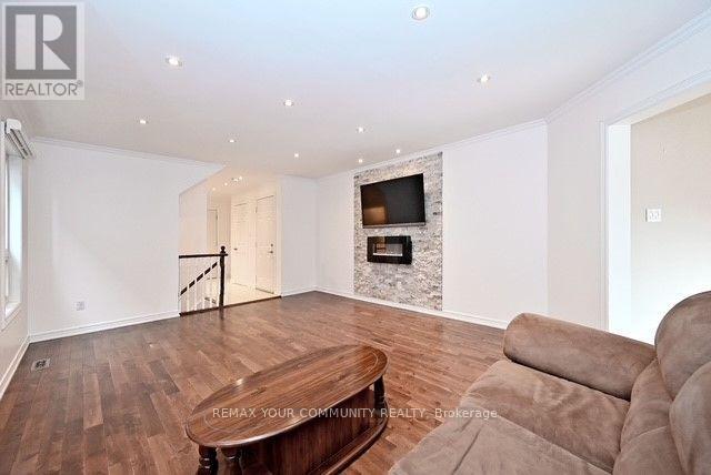 73 Laurendale Avenue — photo 7