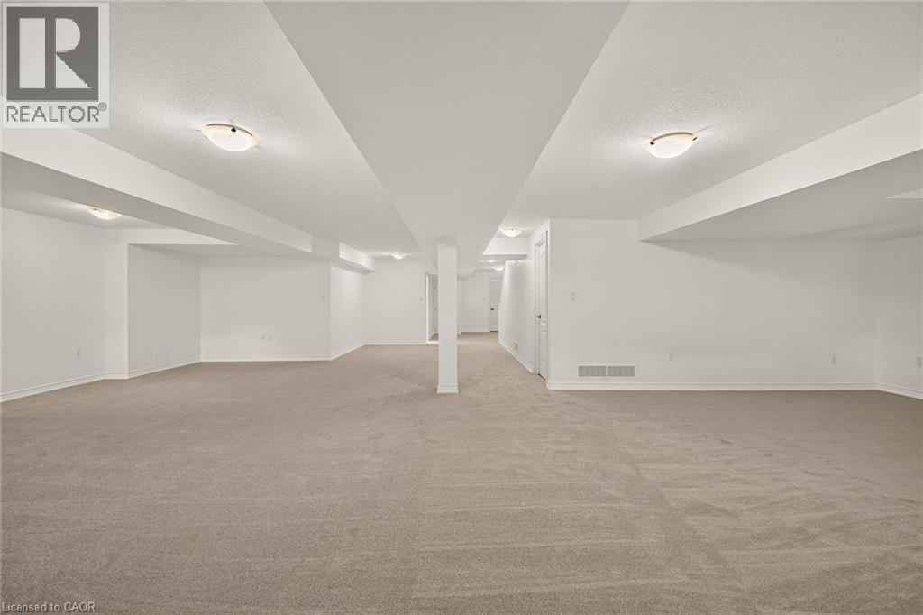 14 ECKER Lane - Image 33