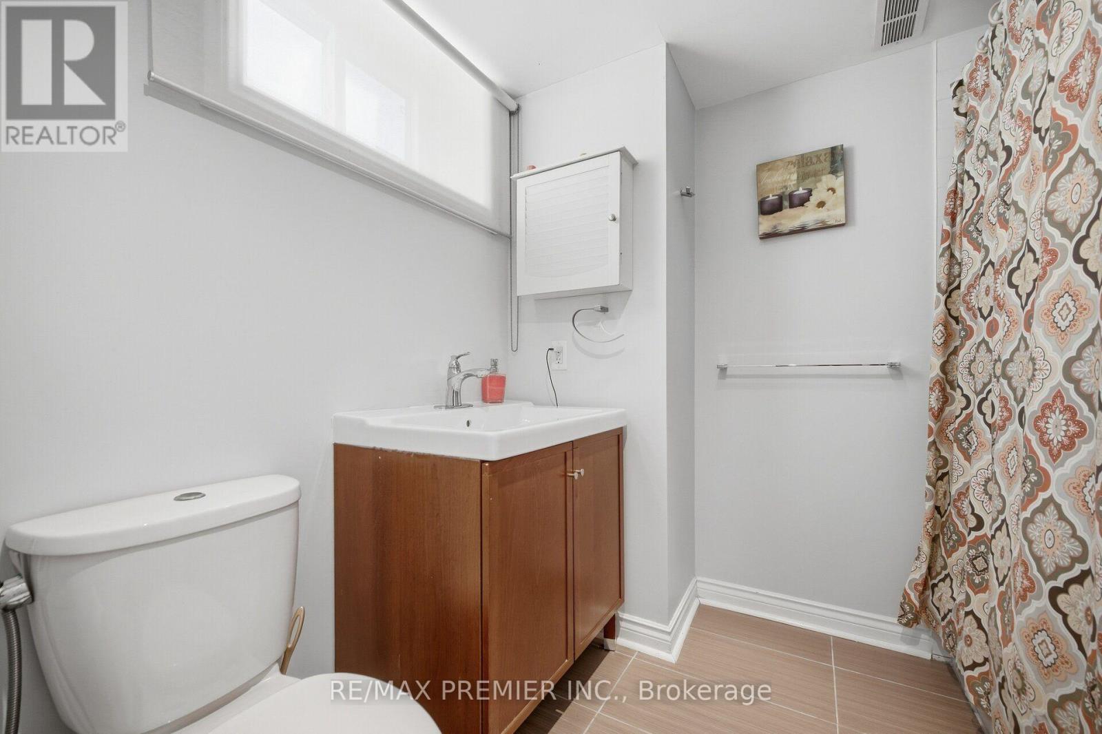 91 WIGMORE DRIVE - 36