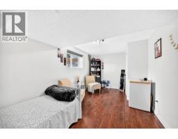 135 Whiteview Close NE - photo 35
