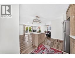 135 Whiteview Close NE - photo 8