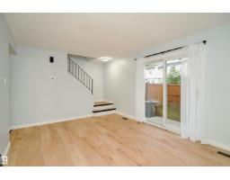1679 Lakewood Rd S Nw, Edmonton, AB T6K3B9 Photo 11
